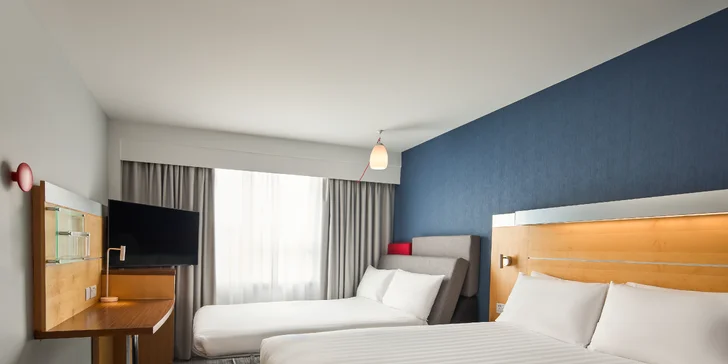 Dve alebo tri noci v hoteli Holiday Inn v Londýne s vyhliadkovým autobusom a prehliadkami so sprievodcom