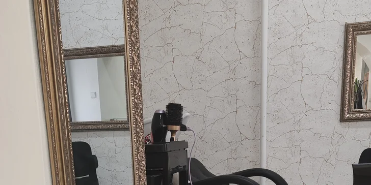 Dámsky strih, farbenie, keratínová alebo SteamPod kúra či darčeková poukážka v hodnote 50 €