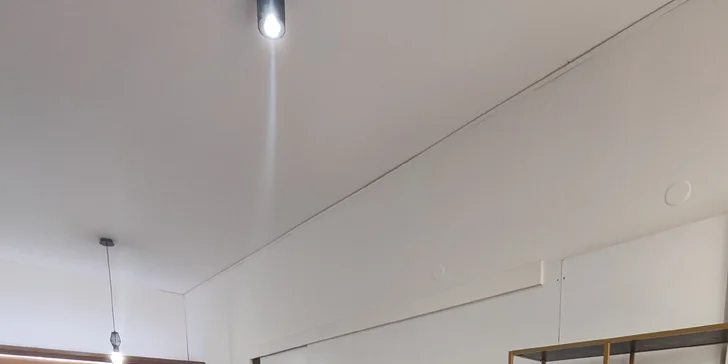 Depilácia cukrovou pastou v novootvorenom salóne v centre Košíc