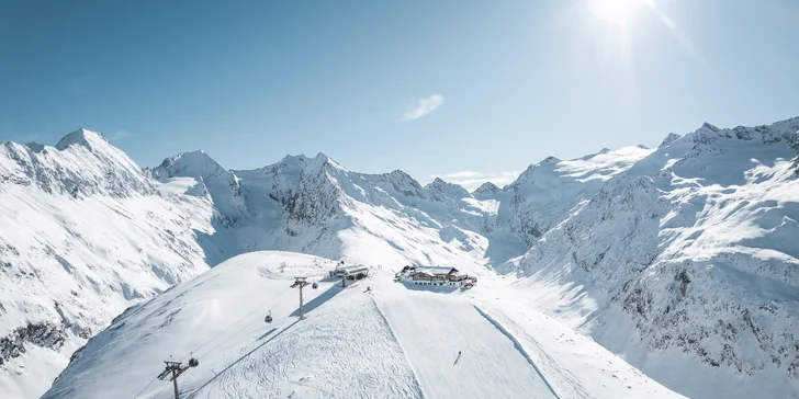 4* Superior hotel v Tirolsku pri zjazdovke: strava z reštaurácie s 1 michelinskou hviezdou aj wellness