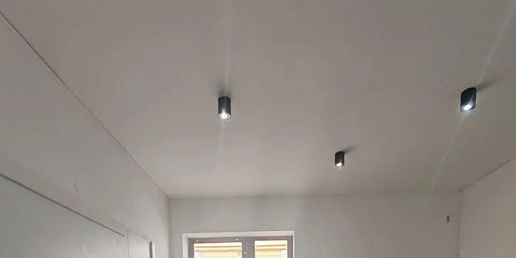 Tetovanie do 10 cm alebo permanentný make-up obočia, očných liniek či pier