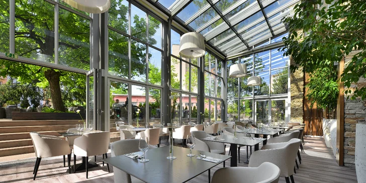 Spoznajte Znojmo: krásny hotel s raňajkami, večerou, vstupom do wellness a možnosťou masáže