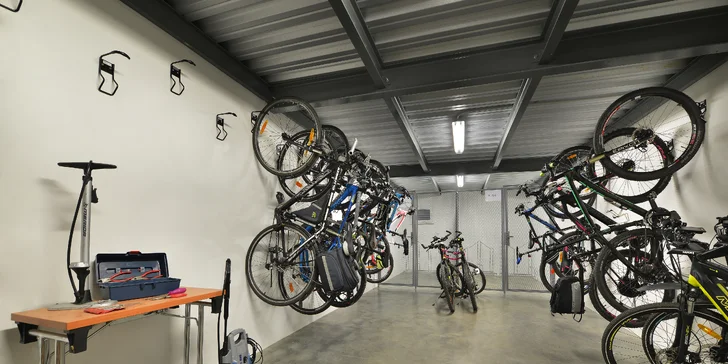 Spoznajte Znojmo: krásny hotel s raňajkami, večerou, vstupom do wellness a možnosťou masáže