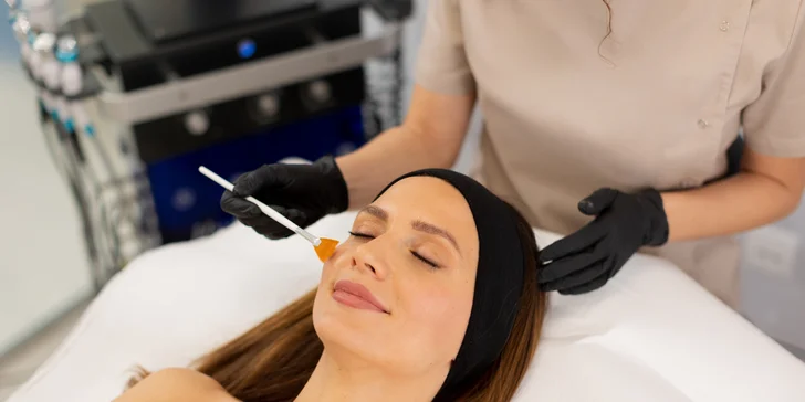 Darčeková poukážka na všetky služby salónu SARAKA SKIN THERAPY v hodnote 50 alebo 70 €