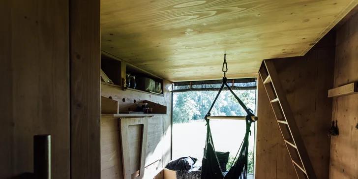 Kúzelný pobyt v treehouse až pre 4 osoby aj vonkajšia sudová sauna