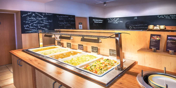 Zima v rakúskych Alpách: regionálna polpenzia, vonkajšia sauna a 1-dňový skipas