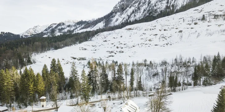 Zima v rakúskych Alpách: regionálna polpenzia, vonkajšia sauna a 1-dňový skipas