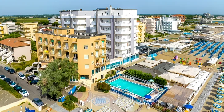 Rodinná all inclusive dovolenka v Taliansku: 3* hotel priamo na pláži, animácie, dieťa zdarma