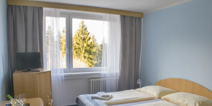Pobyt v Bielych Karpatoch: hotel s bazénom, vírivkou a polpenziou