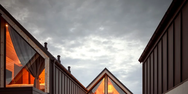 Dovolenka pri Balte: moderný domček pri pláži aj neobmedzený vstup do vírivky