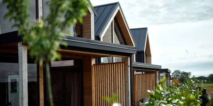 Dovolenka pri Balte: moderný domček pri pláži aj neobmedzený vstup do vírivky