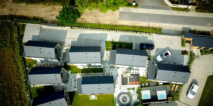 Dovolenka pri Balte: moderný domček pri pláži aj neobmedzený vstup do vírivky