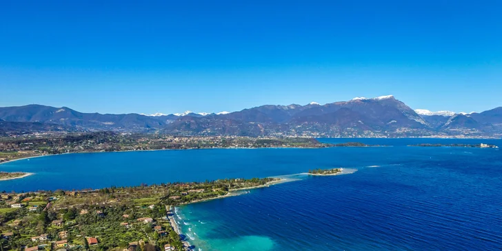 Hotel s bazénom, wellness a polpenziou pri Lago di Garda len 150 m od vychýrenej pláže La Romantica