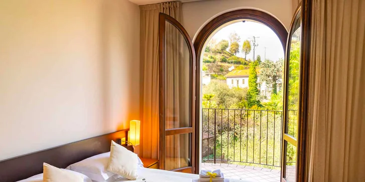 Hotel s bazénom, wellness a polpenziou pri Lago di Garda len 150 m od vychýrenej pláže La Romantica
