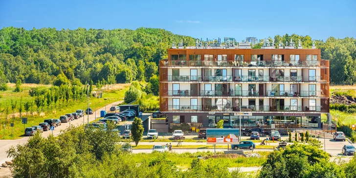 Nové apartmány v poľskom Kolobrehu blízko pri mori: vybavená kuchynka aj bazén a sauna