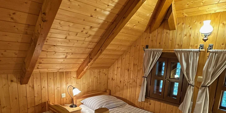 Rodinný pobyt v Rozprávkovej dedinke s polpenziou a vstupom do bazéna