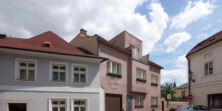 Pobyt v Kutnej Hore v prvorepublikovej vile: raňajky aj privátny wellness