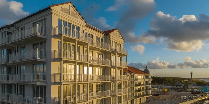 Moderné apartmány priamo pri Baltskom mori pre pár aj rodinu: raňajky, polpenzia aj wellness