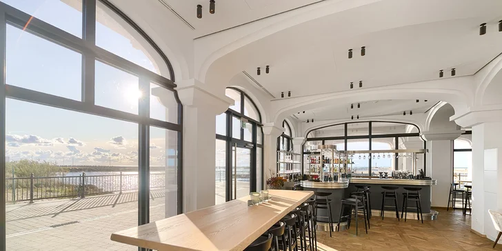 Moderné apartmány priamo pri Baltskom mori pre pár aj rodinu: raňajky, polpenzia aj wellness