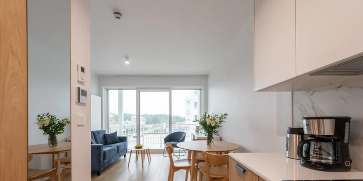 Moderné apartmány priamo pri Baltskom mori pre pár aj rodinu: raňajky, polpenzia aj wellness