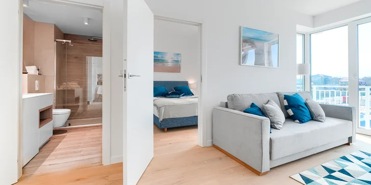 Moderné apartmány priamo pri Baltskom mori pre pár aj rodinu: raňajky, polpenzia aj wellness