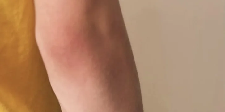 Tetovanie do 10 cm alebo permanentný make-up obočia, očných liniek či pier