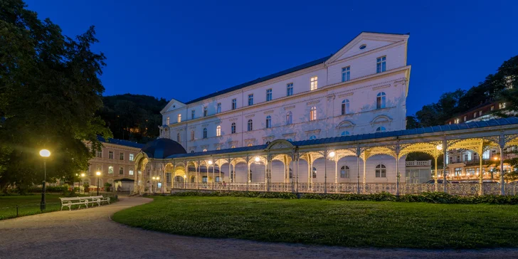 4* pobyt v Karlových Varoch: raňajky alebo polpenzia, bazén a sauna aj procedúry