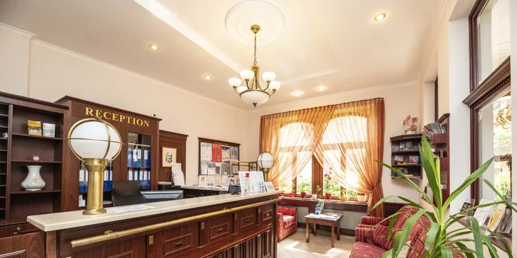 4* pobyt v Karlových Varoch: raňajky alebo polpenzia, bazén a sauna aj procedúry