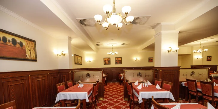 4* pobyt v Karlových Varoch: raňajky alebo polpenzia, bazén a sauna aj procedúry