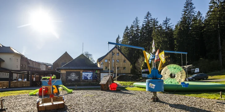 Pobyt v Beskydách: polpenzia a relax vo wellness, lyžiarsky areál aj turistické trasy, zľavy na atrakcie