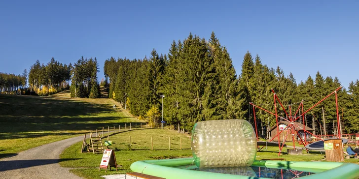 Pobyt v Beskydách: polpenzia a relax vo wellness, lyžiarsky areál aj turistické trasy, zľavy na atrakcie