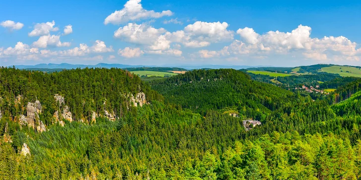 Útulná chalupa na Broumovsku: až 15 osôb, ohnisko, sauna aj kúpací sud