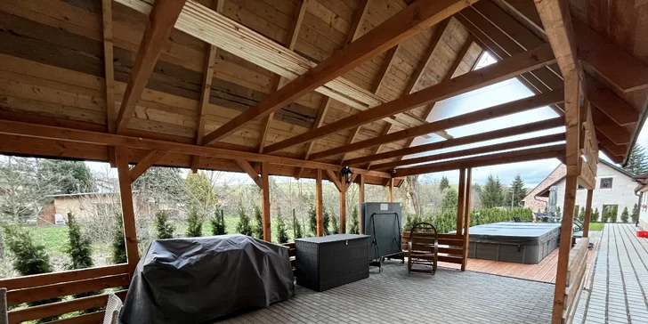 Útulná chalupa na Broumovsku: až 15 osôb, ohnisko, sauna aj kúpací sud