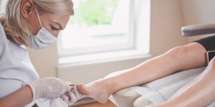 Pedikúra: SPA, s lakovaním či gél lakom, v ponuke aj darčeková poukážka v hodnote 50 €