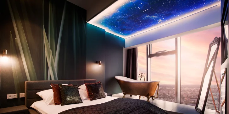 Luxusné apartmány v Sky Tower: najvyššia budova Vroclavu a nedávno aj Poľska, možnosť jacuzzi