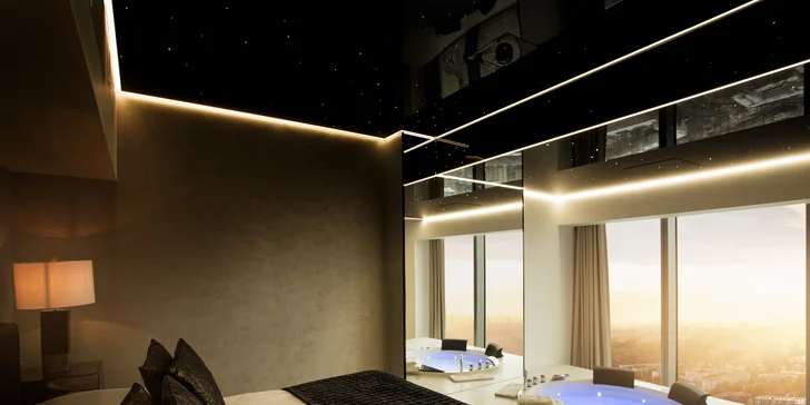 Luxusné apartmány v Sky Tower: najvyššia budova Vroclavu a nedávno aj Poľska, možnosť jacuzzi