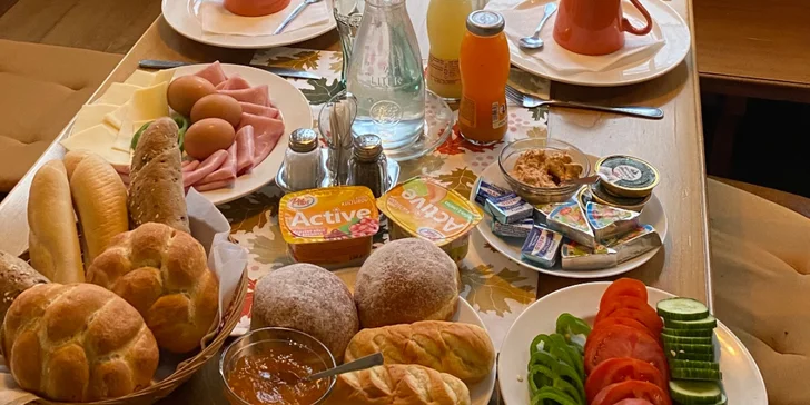 Oddychový pobyt v Rožmberku blízko hradu: raňajky aj balíček so vstupom na hrad