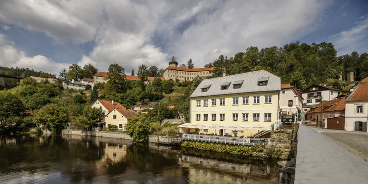 Oddychový pobyt v Rožmberku blízko hradu: raňajky aj balíček so vstupom na hrad