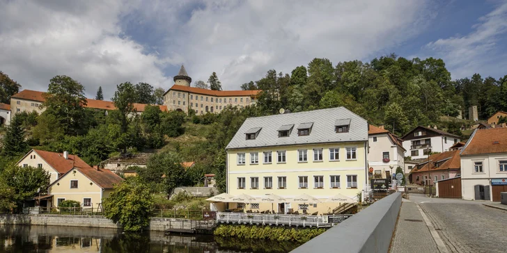 Oddychový pobyt v Rožmberku blízko hradu: raňajky aj balíček so vstupom na hrad