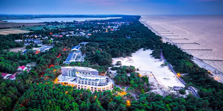 Dovolenka pri Balte: 5* hotel so súkromnou plážou, polpenzia aj neobmedzený vstup do termálneho wellness