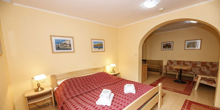 Dovolenka v srdci Třebíča s pamiatkami UNESCO: raňajky alebo polpenzia a bazén neobmedzene