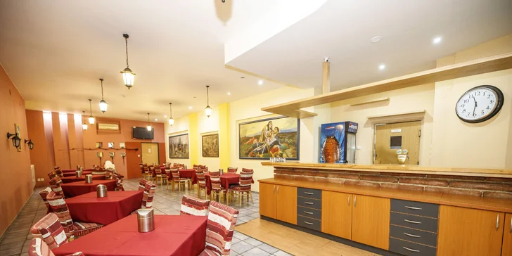 Dovolenka v srdci Třebíča s pamiatkami UNESCO: raňajky alebo polpenzia a bazén neobmedzene