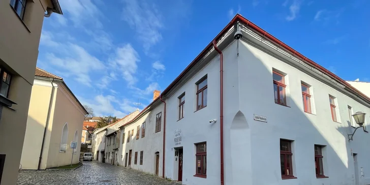 Dovolenka v srdci Třebíča s pamiatkami UNESCO: raňajky alebo polpenzia a bazén neobmedzene