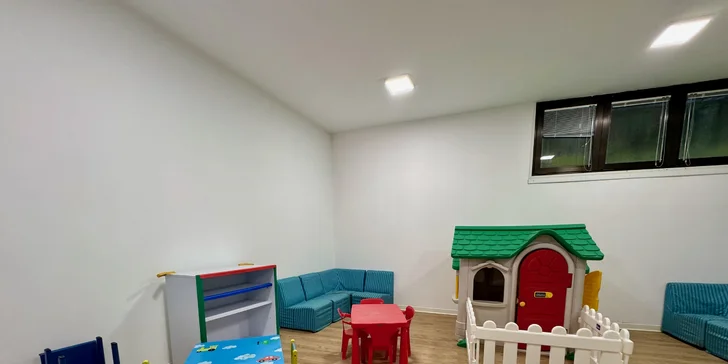 Zimná dovolenka v Taliansku, región Friulské Dolomity: hotel s polpenziou hneď pri lyžiarskom stredisku