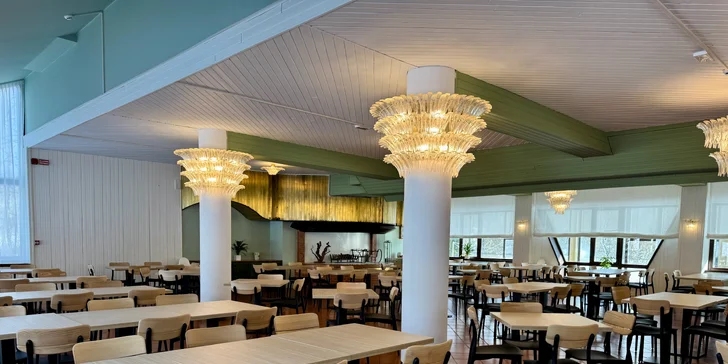 Zimná dovolenka v Taliansku, región Friulské Dolomity: hotel s polpenziou hneď pri lyžiarskom stredisku