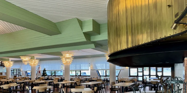 Zimná dovolenka v Taliansku, región Friulské Dolomity: hotel s polpenziou hneď pri lyžiarskom stredisku