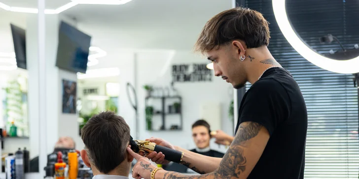 Úprava brady, pánsky strih alebo combo od hviezdneho víťaza súťaže barberov