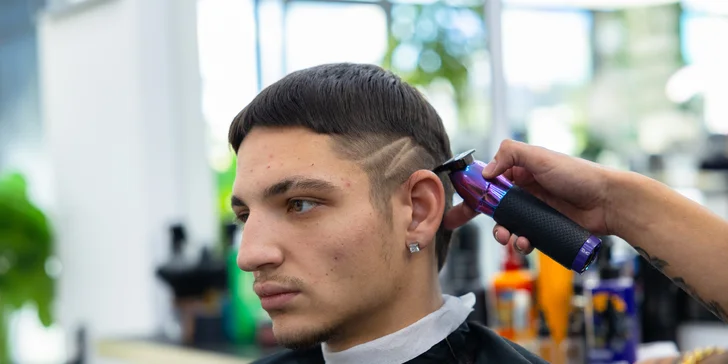 Úprava brady, pánsky strih alebo combo od hviezdneho víťaza súťaže barberov