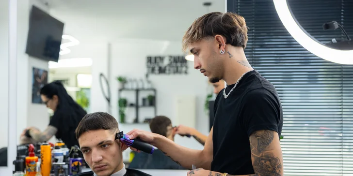 Úprava brady, pánsky strih alebo combo od hviezdneho víťaza súťaže barberov