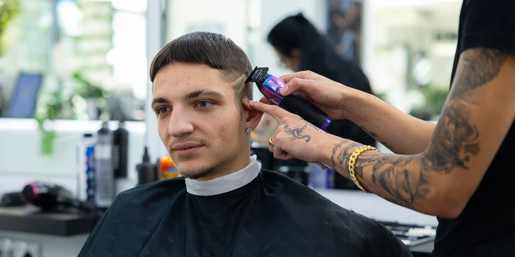 Úprava brady, pánsky strih alebo combo od hviezdneho víťaza súťaže barberov